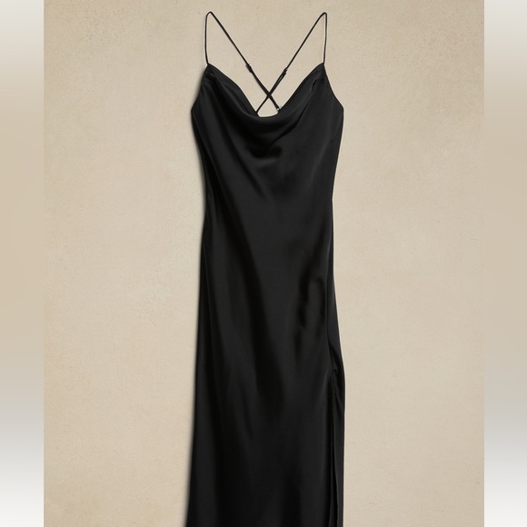 Banana Republic Factory Dresses & Skirts - NWT BANANA REPUBLIC FACTORY BLACK FRONT SLIT DRESS